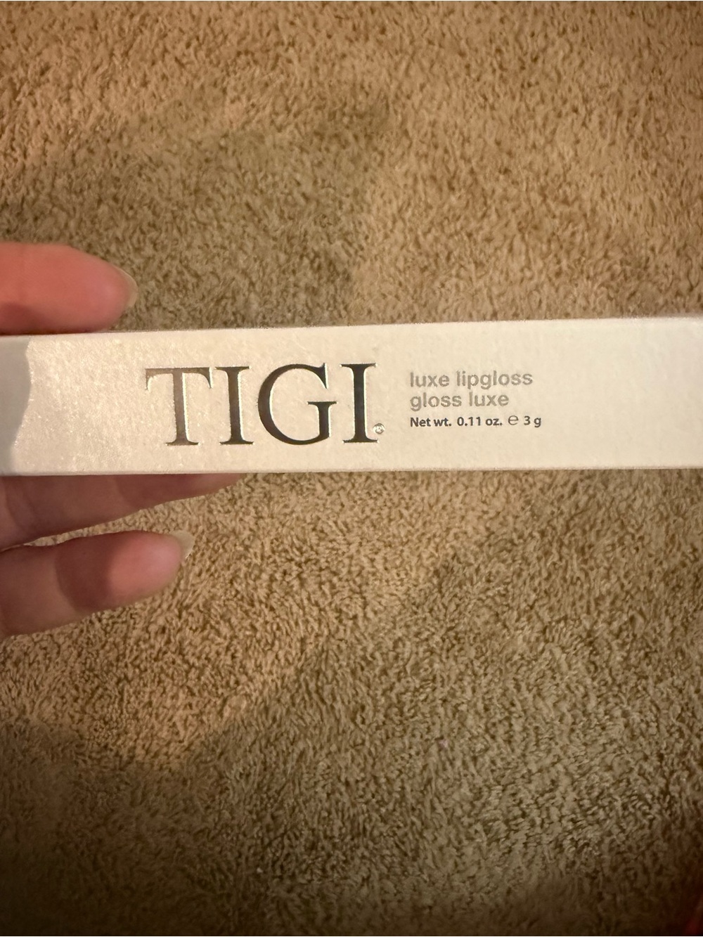 TIGI Luxe Lipgloss in Pearl White Packaging